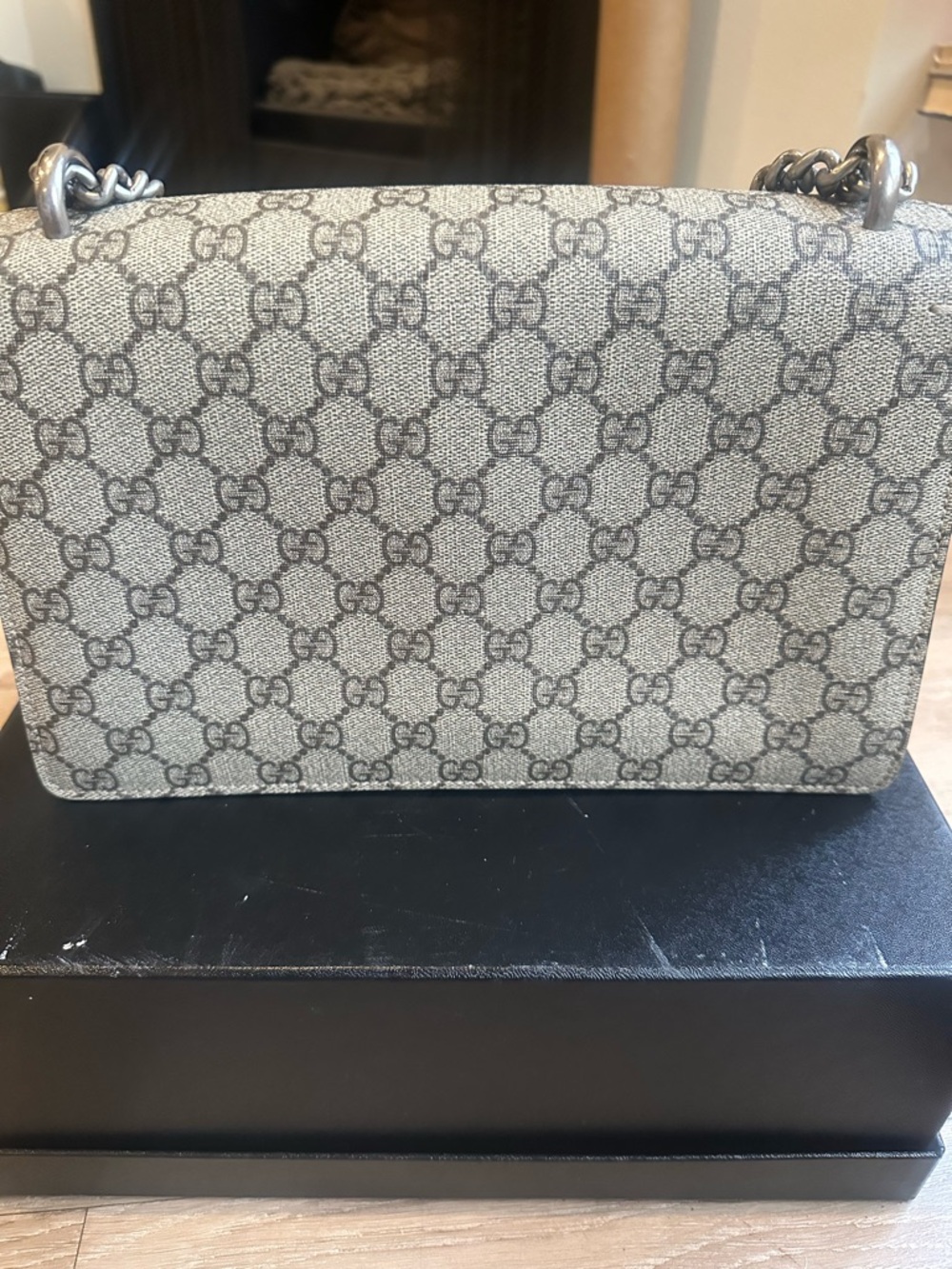 GUCCI Dionysus GG Medium Shoulder Bag - Picture 4 of 7